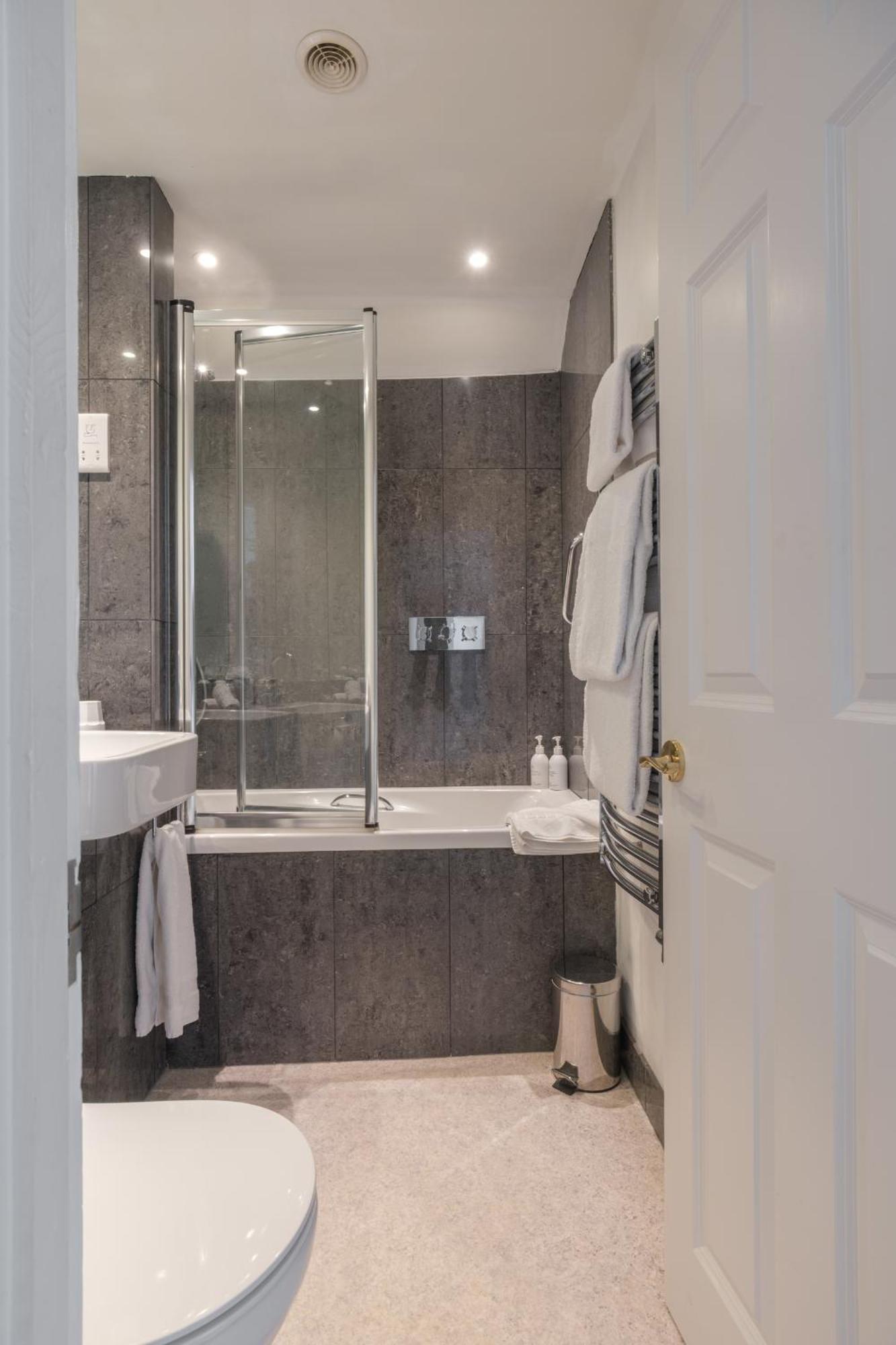 Alexandra Hotel & Restaurant Lyme Regis Luaran gambar